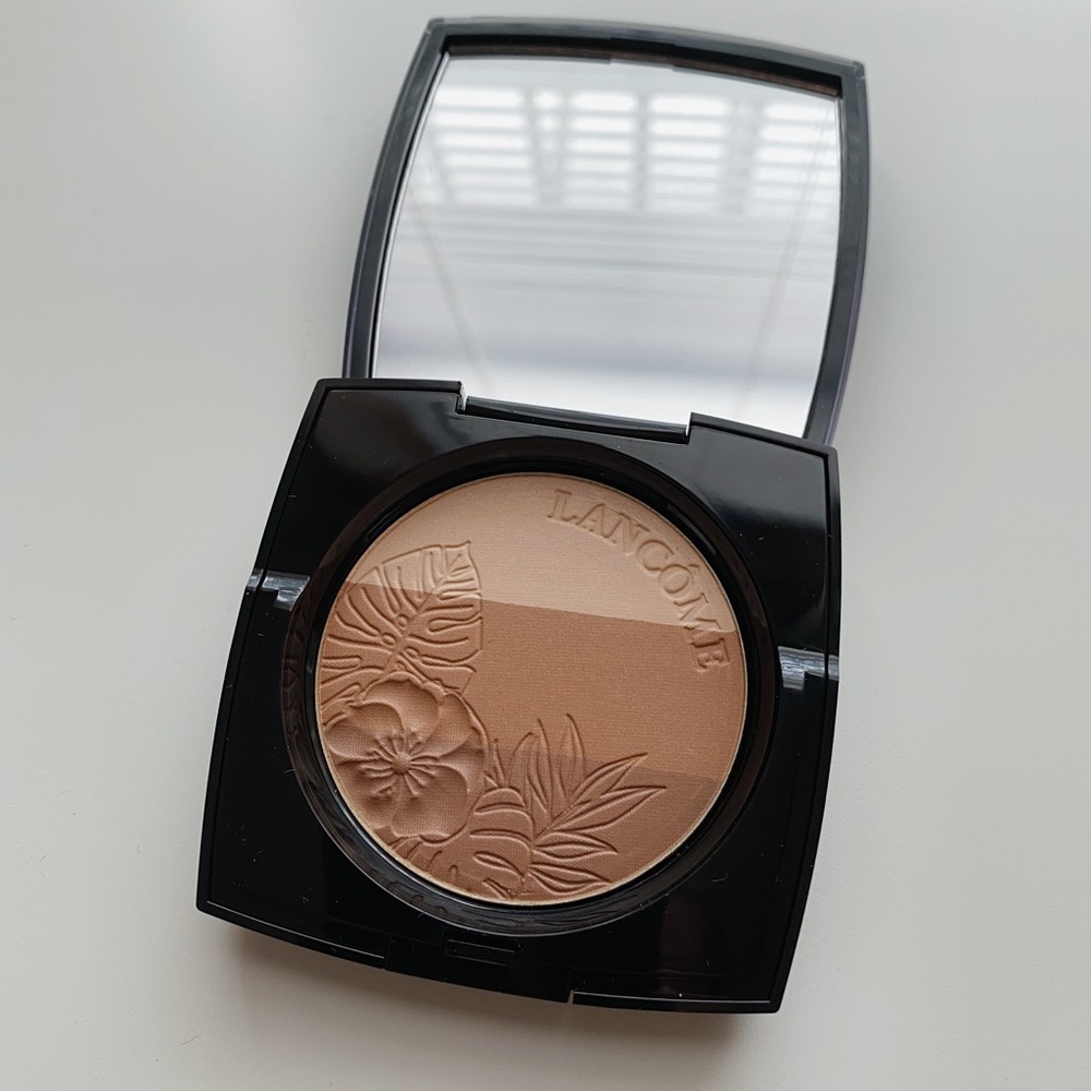 Lancome bronzer. Never used